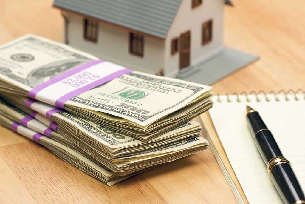 short term money lender